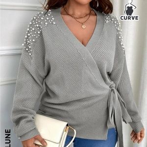 Sweater with pearls